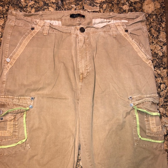 Respect our Kingdom shorts - Picture 1 of 8